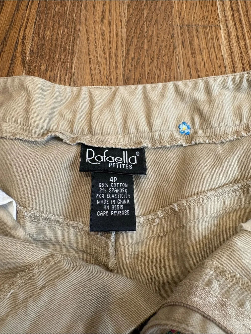 Rafaella Petites All-Over Embroidered Floral Khaki Crop Pants - Size 4P